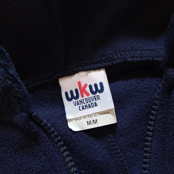 FLEECE VEST - Picture 2 of 2